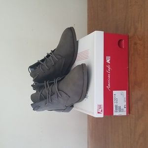 American Eagle by Payless Lace Up Bootie Sandi Olive / Gray 8.5 NWT